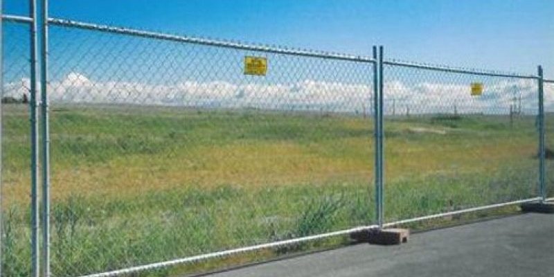 Porta-panel temporary fencing